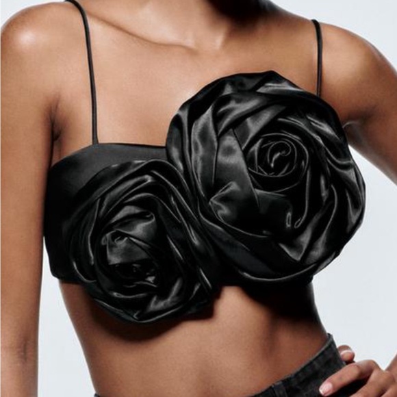 ZARA FLORAL APPLIQUÉ CROP TOP SATIN ROSE FLORAL CROPPED TOP Black Small - Picture 1 of 4
